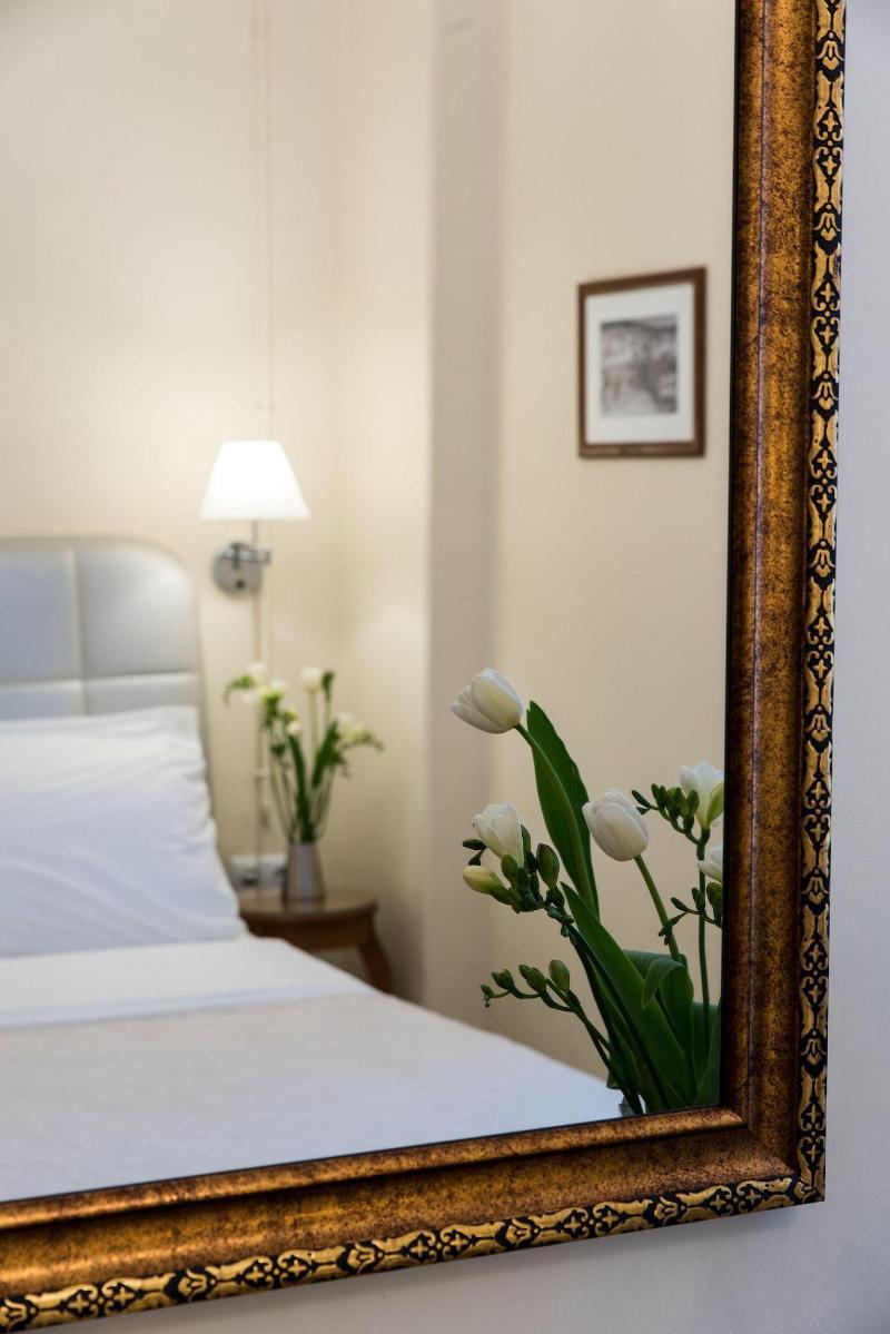 Old Town Inn Kavála Ngoại thất bức ảnh